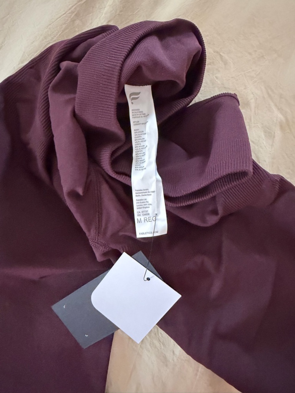 Fabletics By Khloe Seamless Scrunch HR Legging - Picture 7 of 7